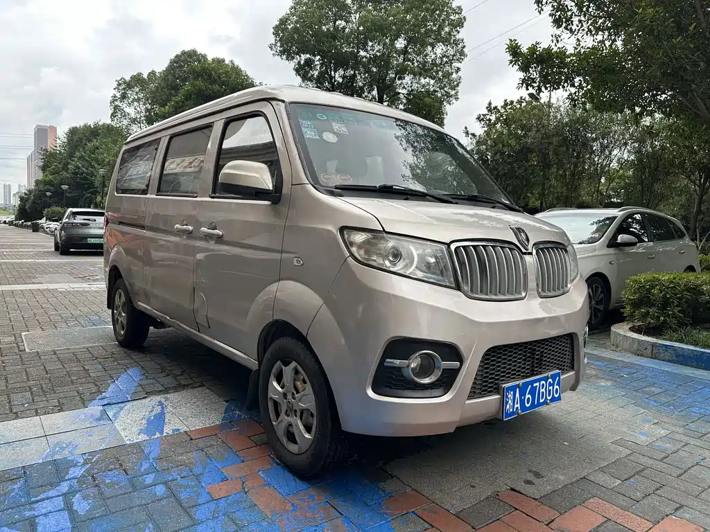 Xiaohaishi X30 小海狮X30 2016款 1.3 L厢式舒适型CNG