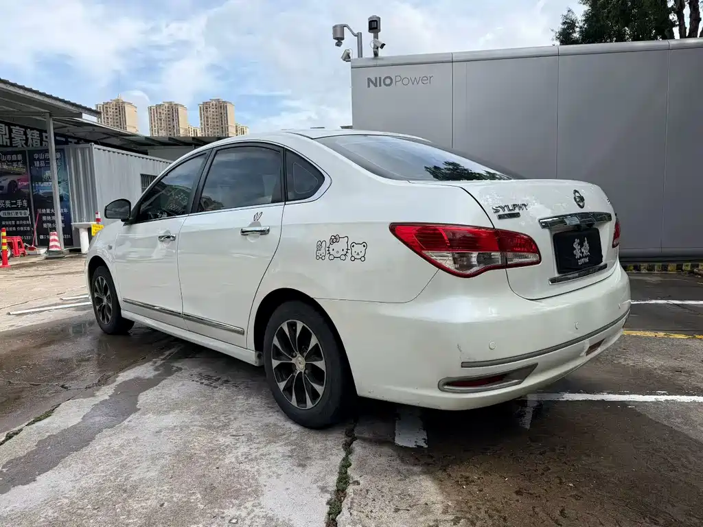 Sylphy Classic 1.6 XE Auto Comfort