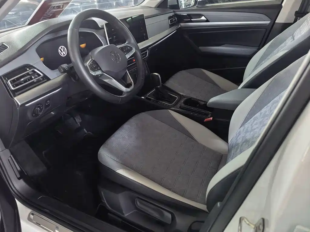 Lavida 280 TSI DSG Manyi