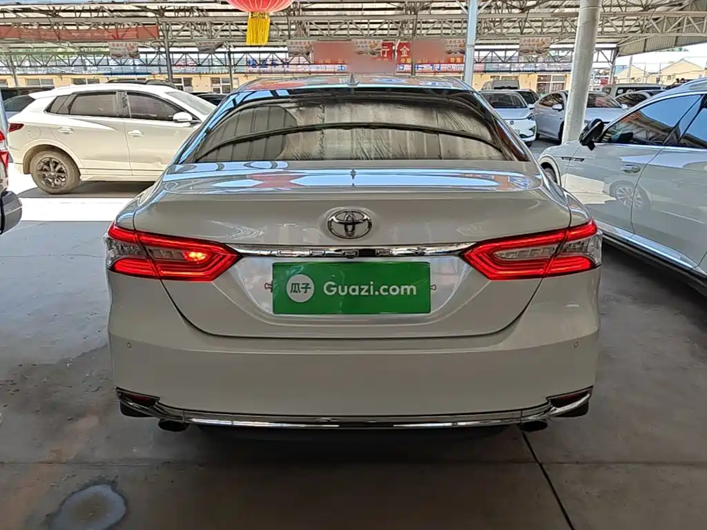 Camry 2.0 G Luxury