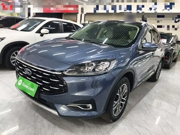 Ford Escape EcoBoost 245 2 WD Shine Enjoyment