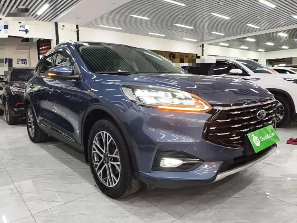 Escape EcoBoost 245 2 WD Shine Enjoyment
