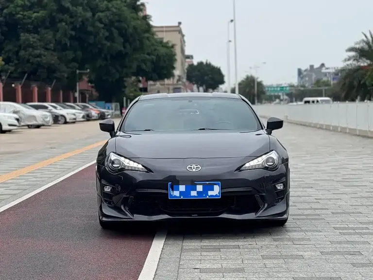 Toyota 86 2.0 L Manual Luxury