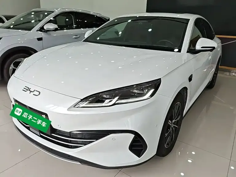BYD Seal 06 DM-i Smart Drive 120 KM Premium