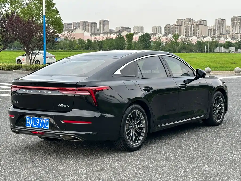 Besturn B70 3 rd Gen 1.5 T Auto Premium