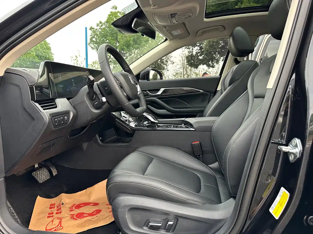 Besturn B70 3 rd Gen 1.5 T Auto Premium