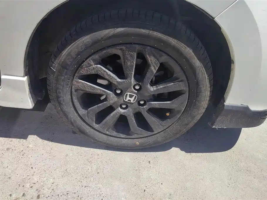 Fit 1.5 L CVT Trend Sport +