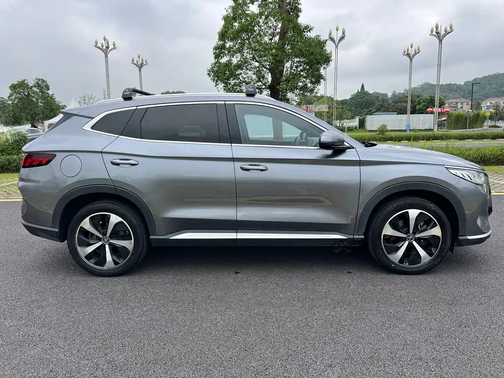 Song PLUS NEV DM-i 110 KM Flagship PLUS