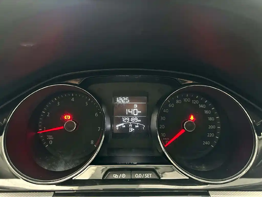 Bora 1.6 L Manual Comfort