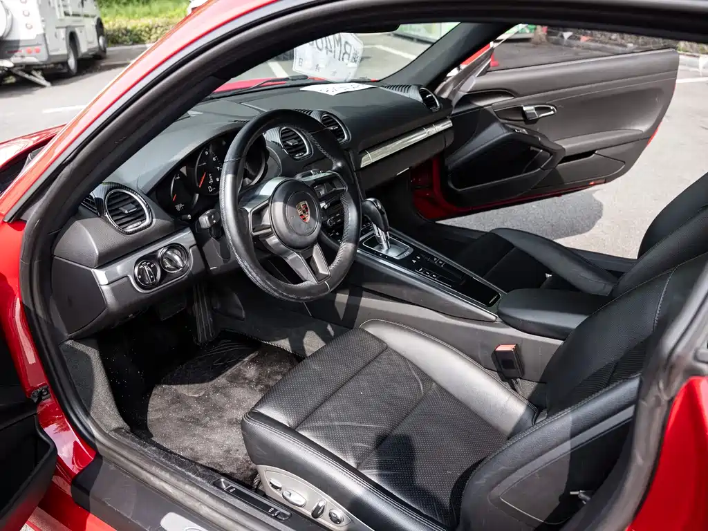 Porsche 718 Cayman 2.0 T