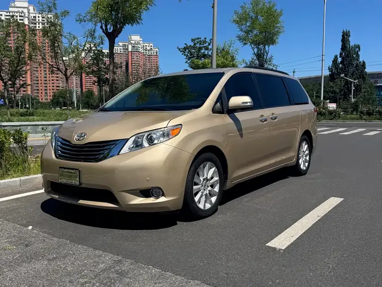 Toyota SIENNA 3.5 L 4 WD Auto