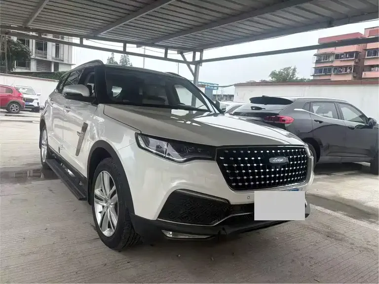 Zotye T700 1.8 T DCT Premium