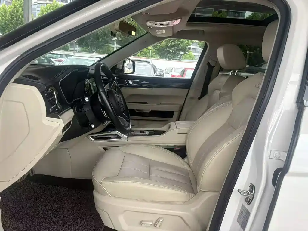 Zotye T700 1.8 T DCT Premium