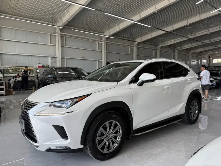 Lexus NX 200 AWD Sharp Style CN-VI
