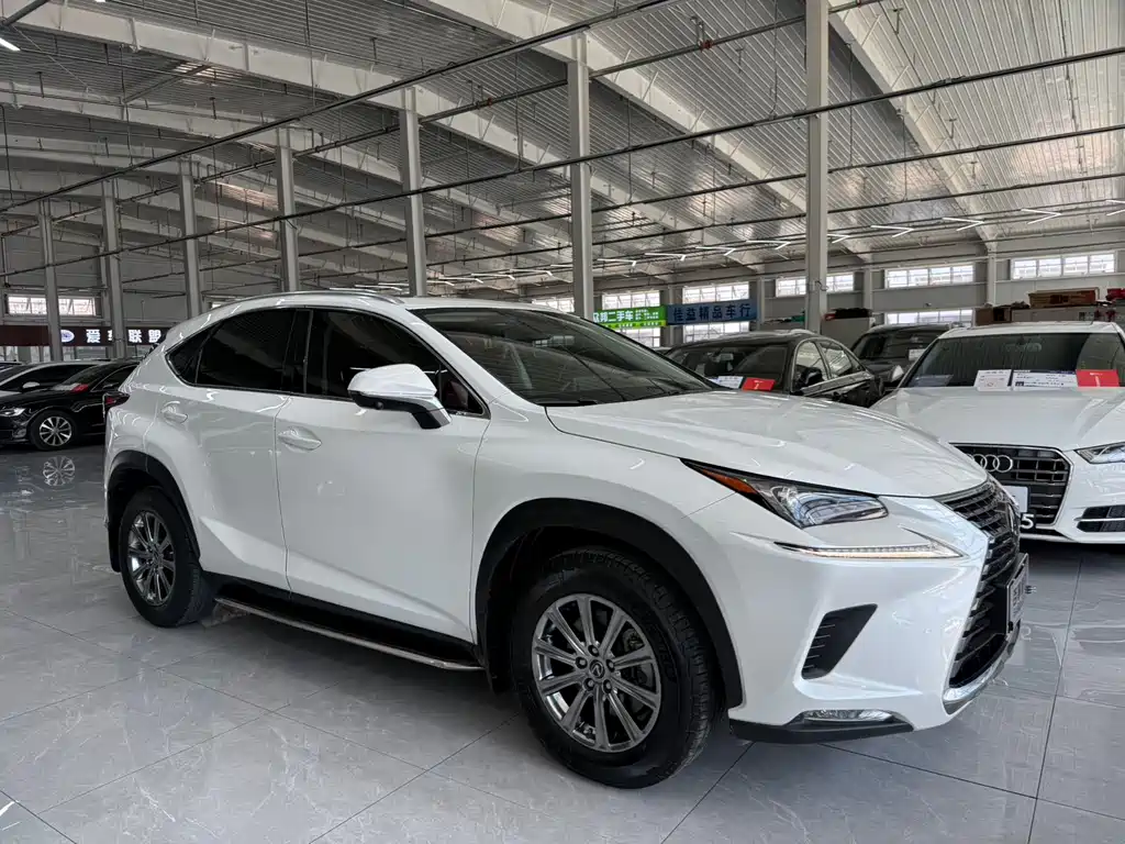Lexus NX 200 AWD Sharp Style CN-VI