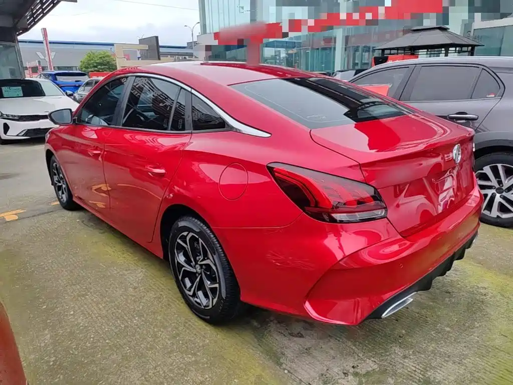 MG5 180 DVVT CVT Youth Luxury