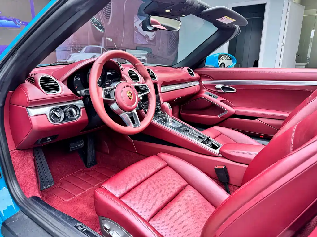 Porsche 718 Boxster 2.0 T