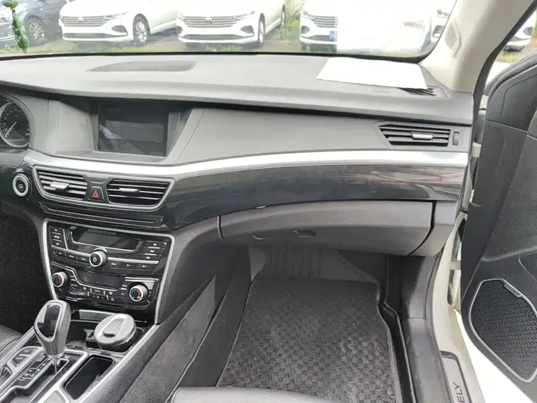 Geely Borui 2.4 L Comfort