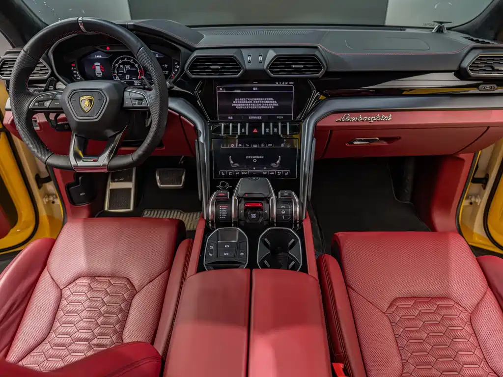 Urus 4.0 T V8