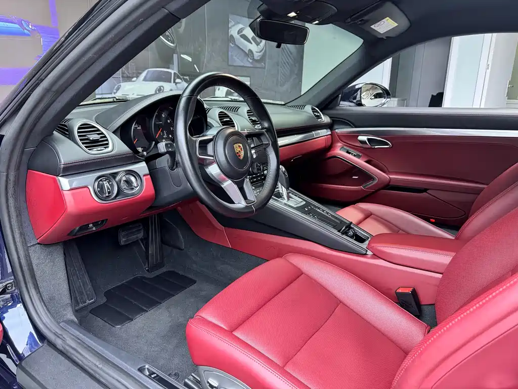 Porsche 718 Cayman 2.0 T