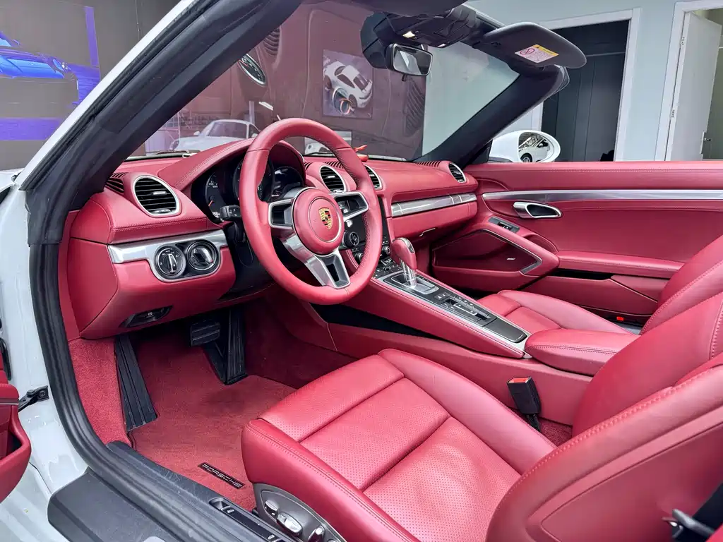 Porsche 718 Boxster 2.0 T