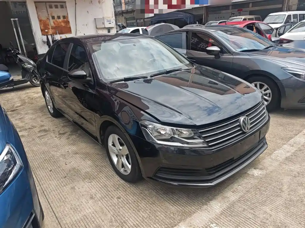 Lavida 1.6 L Auto Style