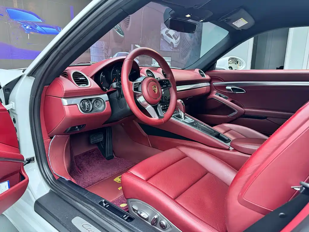 Porsche 718 Cayman 2.0 T