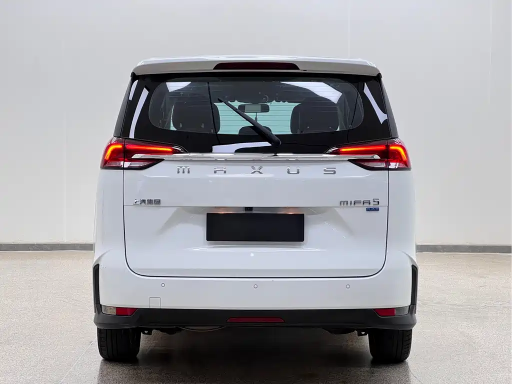 Dajia 5 大家5 2022款 1.3 T PLUG IN 乐享版 七座