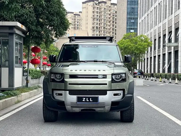 Land Rover Defender 110 3.0 T P400 Dark Special Edition