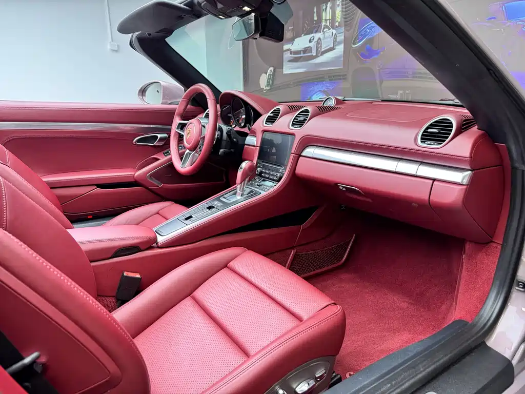 Porsche 718 Boxster 2.0 T