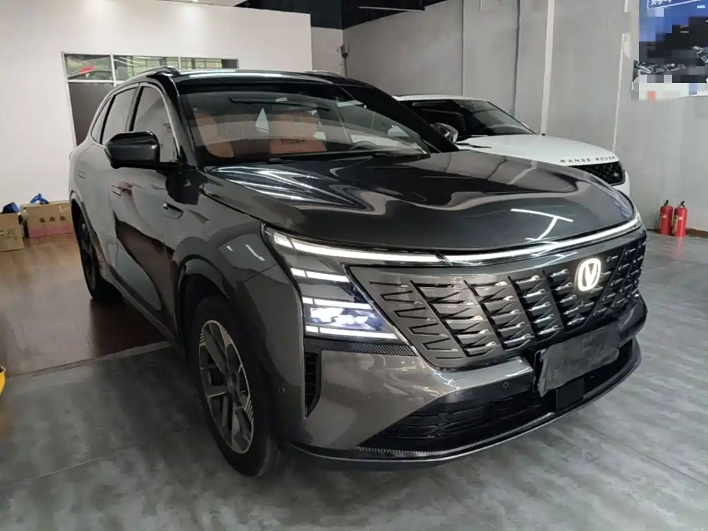Changan CS75 PLUS 4 th Gen 1.5 T New Blue Whale Smart Flagship