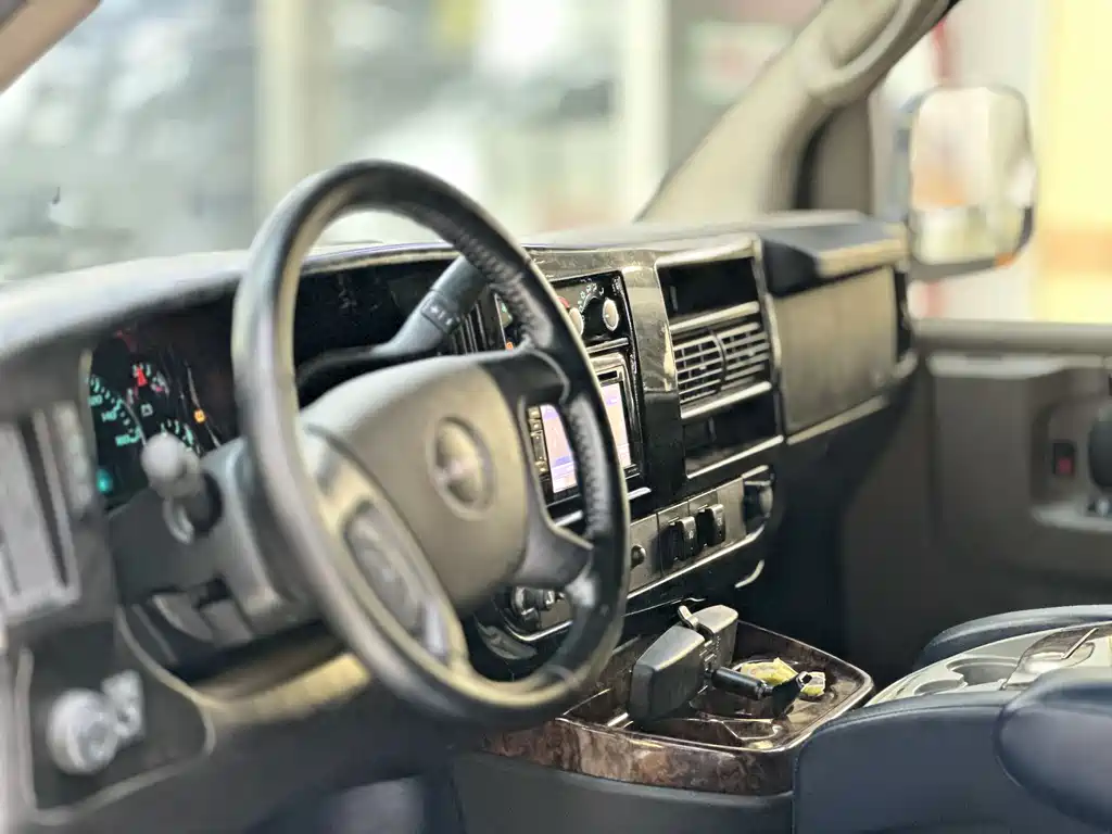 SAVANA 6.0 L LWB Leader