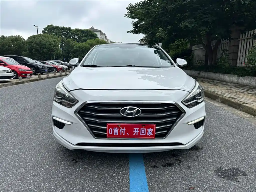 Mistra 1.6 T Auto Intelligent GLS CN-V