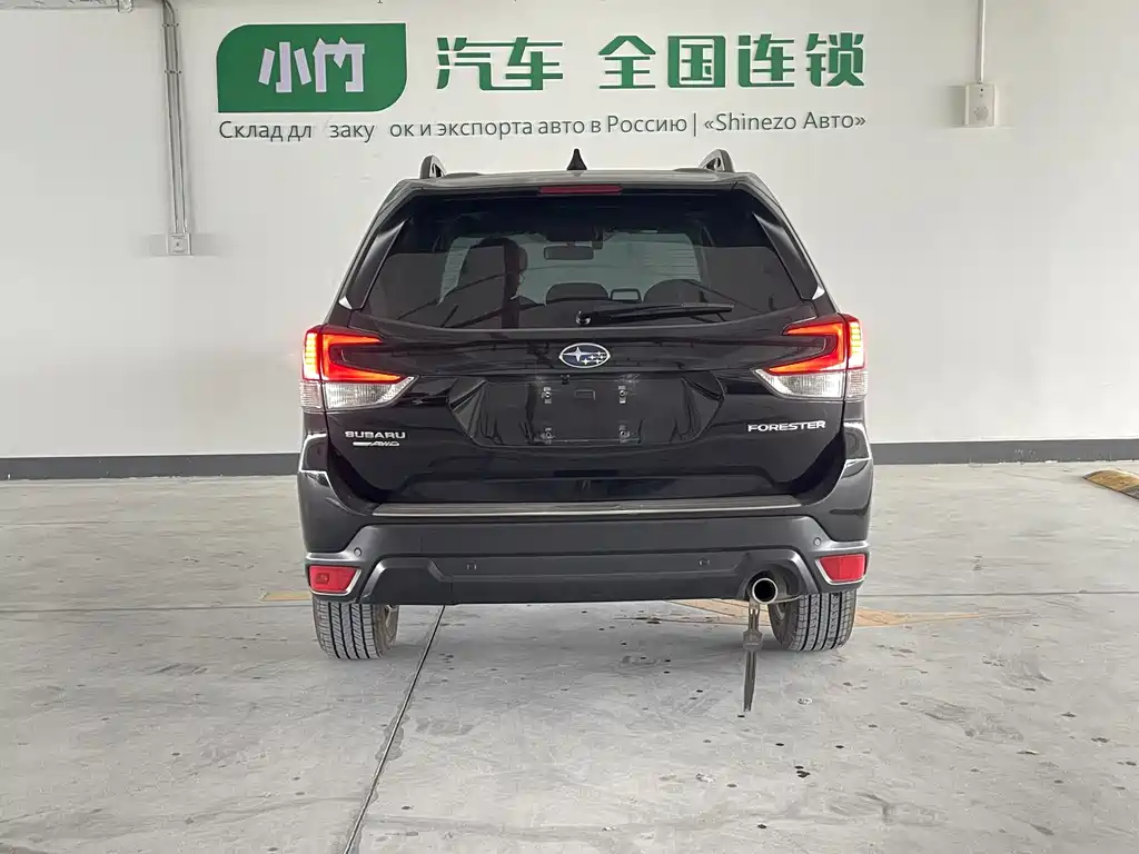 Forester 2.0 i AWD Luxury