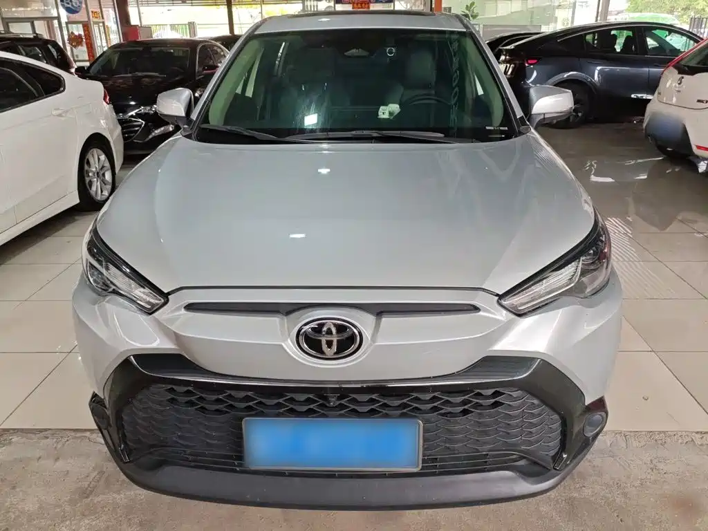 Frontlander 2.0 L CVT Leading