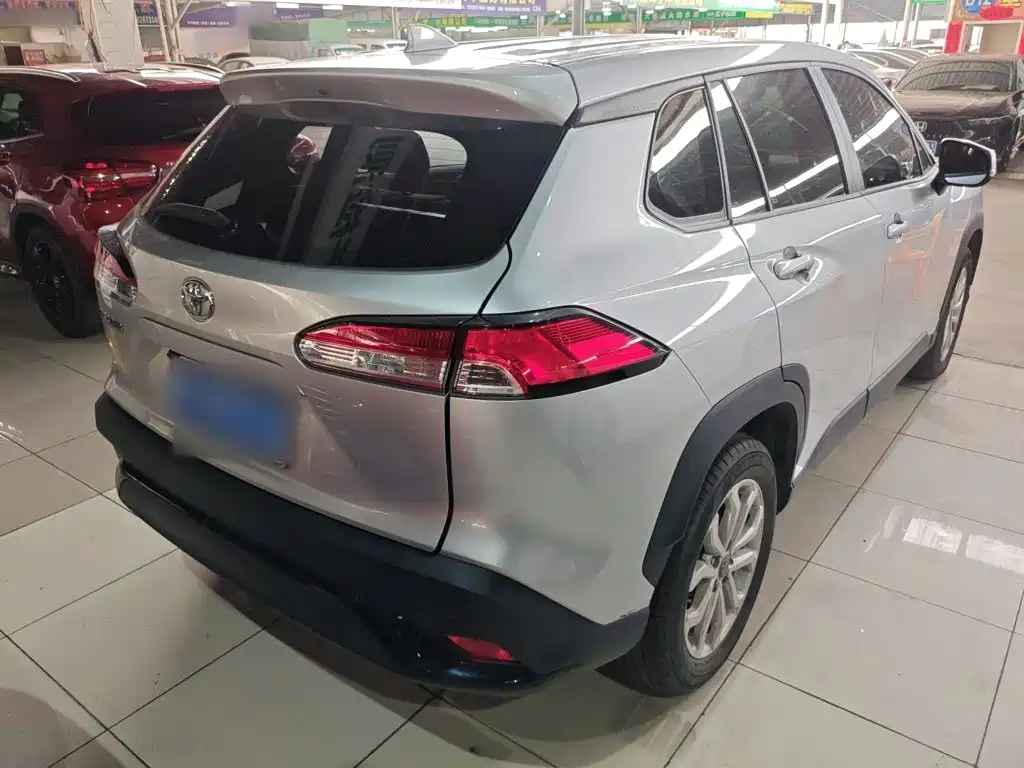 Frontlander 2.0 L CVT Leading