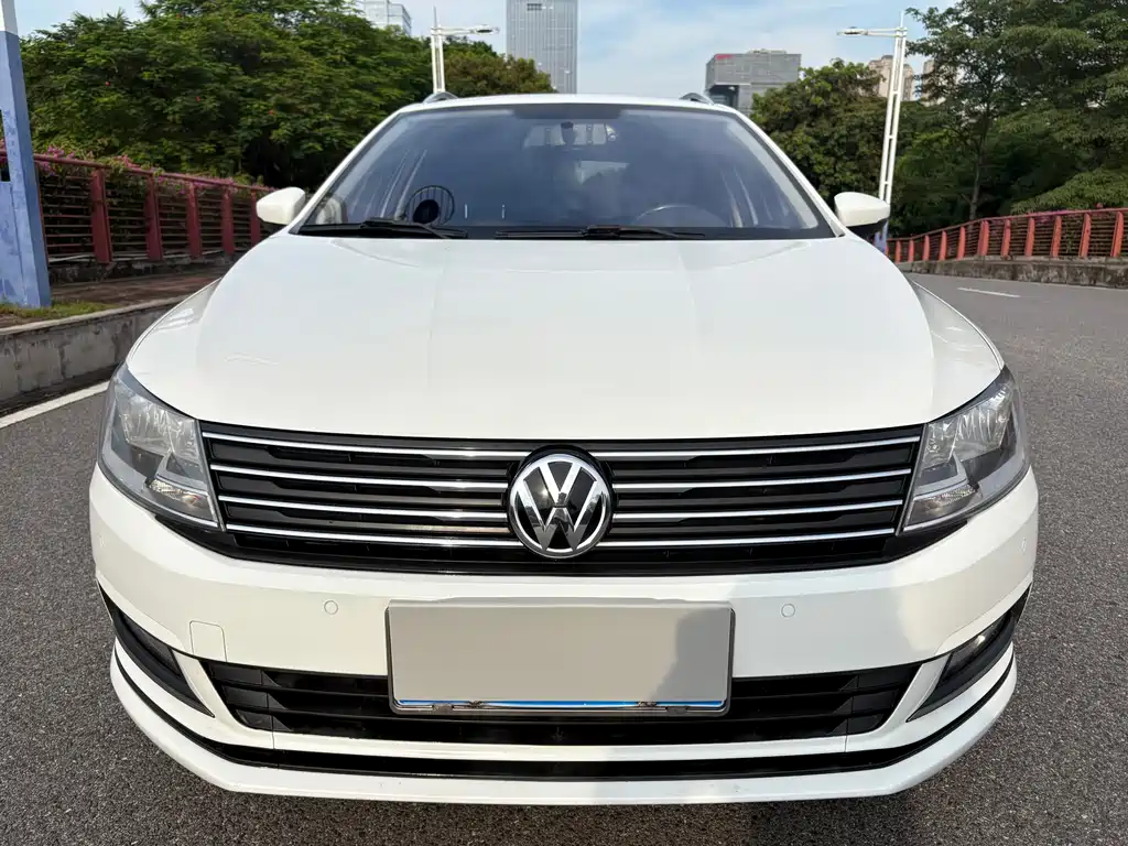 Gran Lavida 230 TSI DSG Comfort
