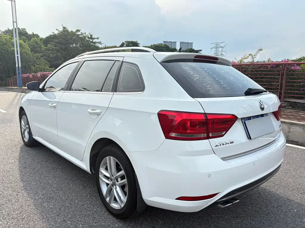 Gran Lavida 230 TSI DSG Comfort