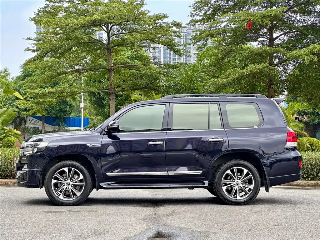 Land Cruiser (Import) 兰德酷路泽(进口) 2020款 4.0 L GX-R GT 中东版