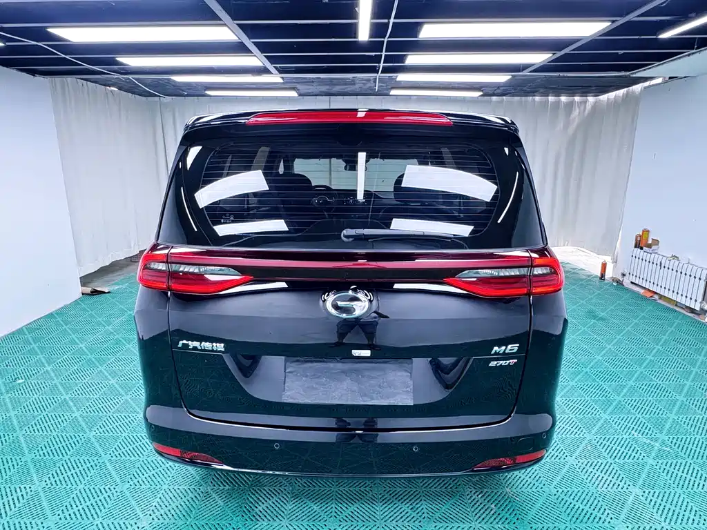 GAC Trumpchi M6 270 T DCT Luxury (7-seat)