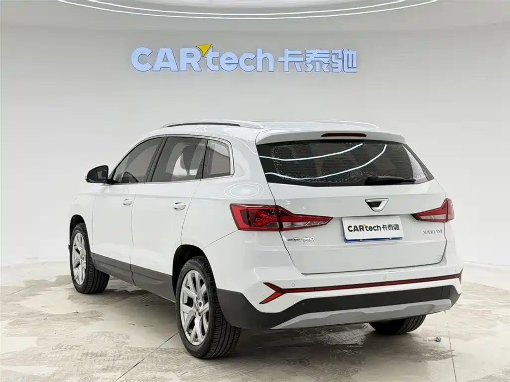 Jetta VS7 280 TSI Auto Progressive