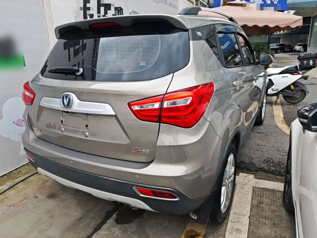 Changan CS35 1.6 L Manual Luxury