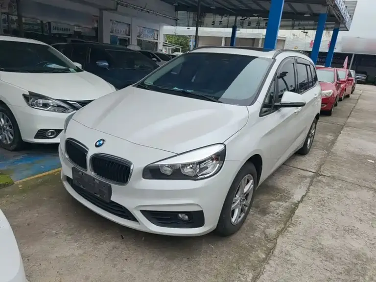 BMW 2 Series Tourer (Import) 218 i Leading