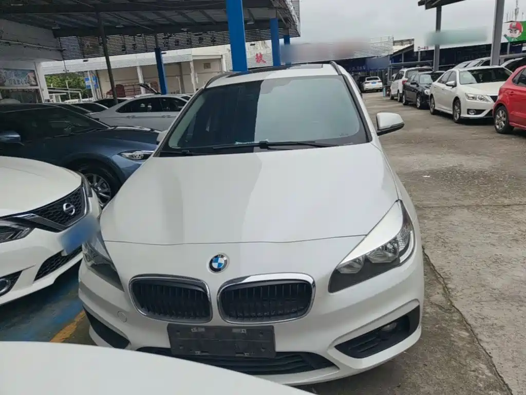 BMW 2 Series Tourer (Import) 218 i Leading