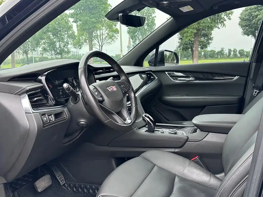 Cadillac XT6 2.0 T 6-seat 4 WD Luxury