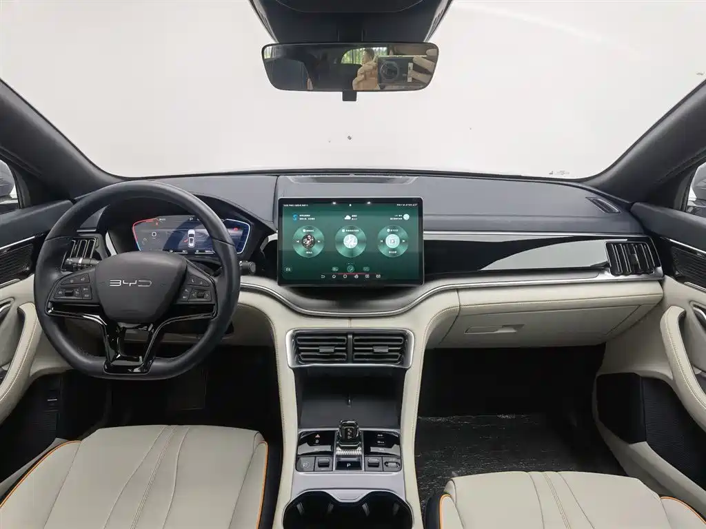 Song PLUS NEV Champion DM-i 110 KM Flagship
