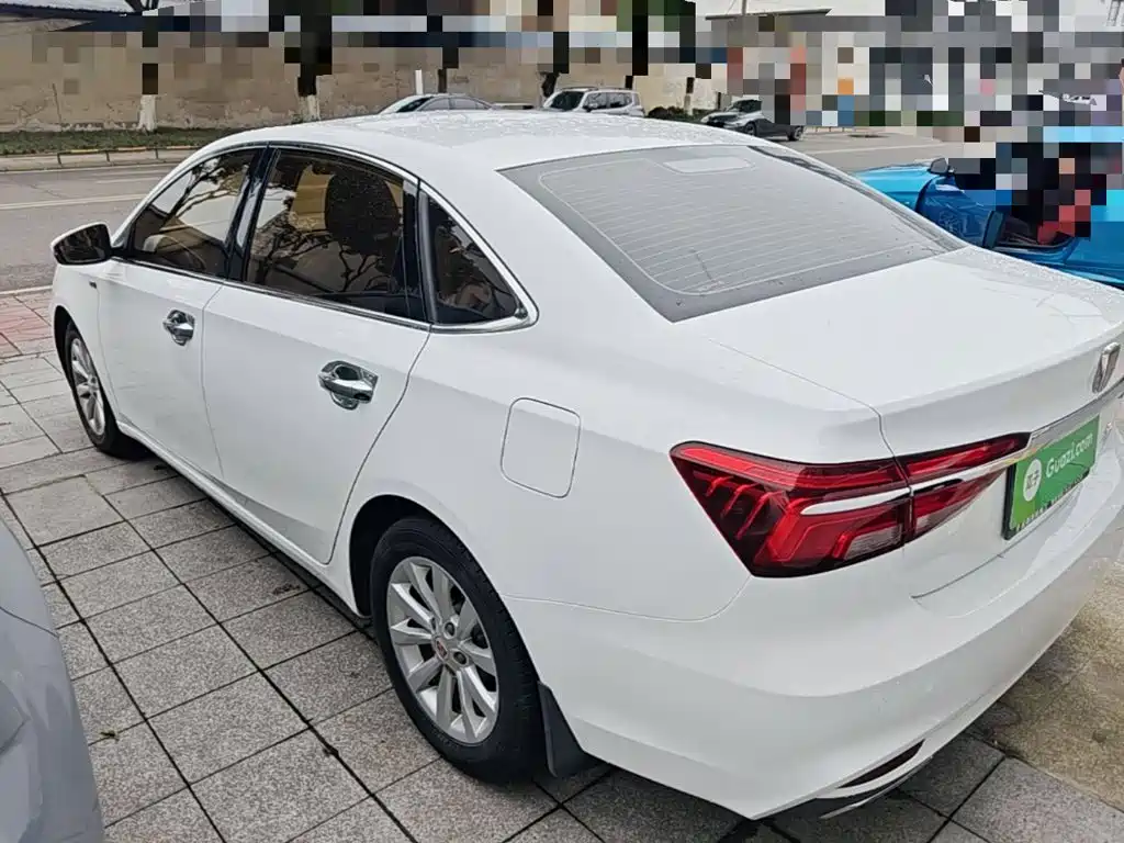 Roewe i6 Classic 20 T Auto Flagship
