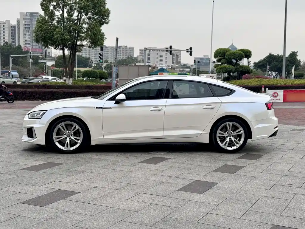 Audi A5 (Import) Sportback 40 TFSI Fashion