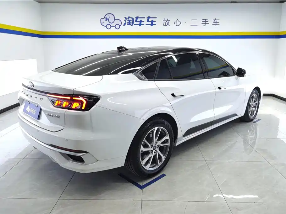 Mondeo Facelift EcoBoost 245 Luxury