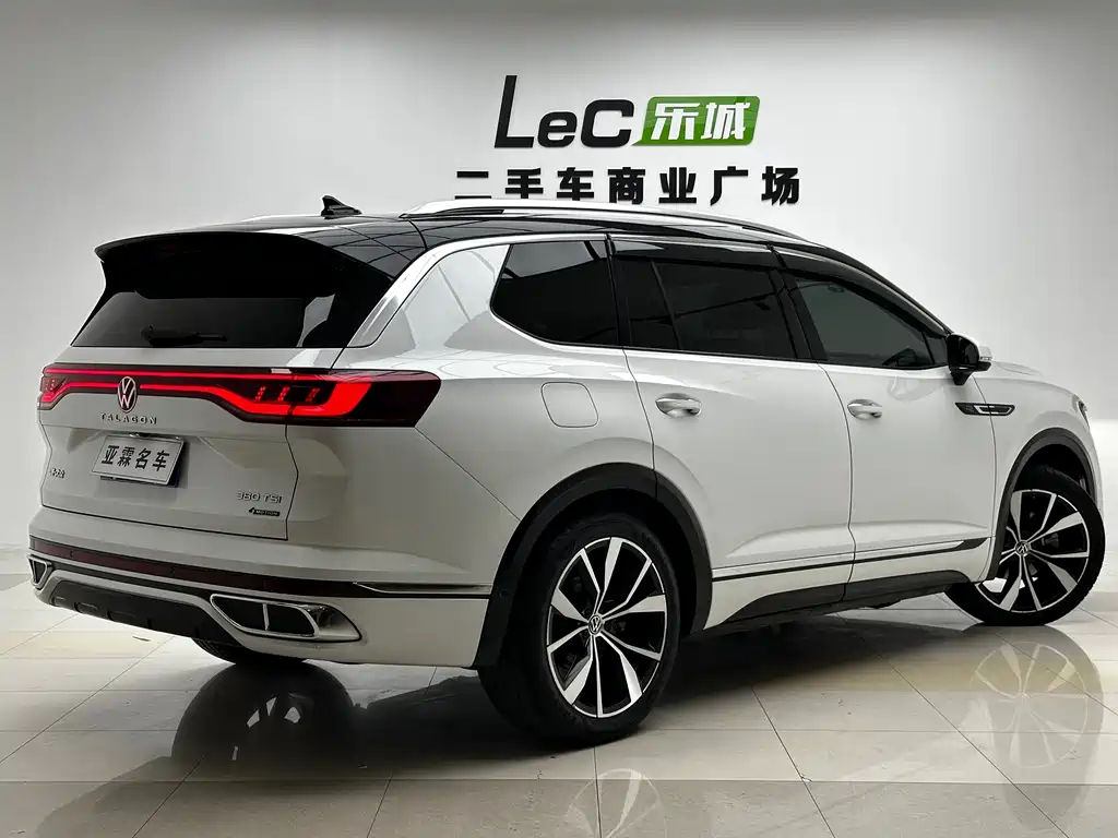 Talagon 380 TSI 4 WD R-Line Expand Realm